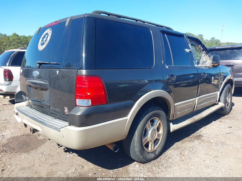 1FMFU17545LA63349 2005 FORD EXPEDITION photo no. 4