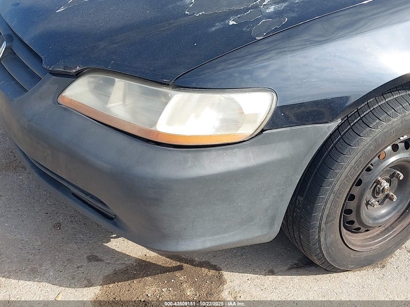 1HGCG56702A079369 2002 HONDA ACCORD photo no. 6