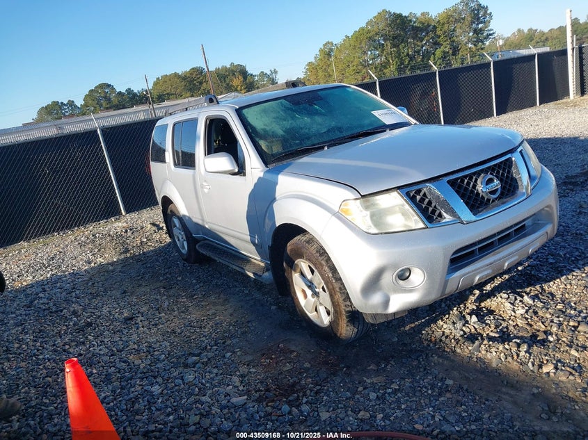 NISSAN PATHFINDER SV