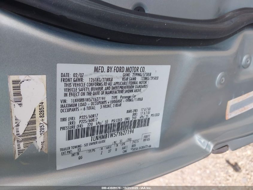 2007 Lincoln Town Car Signature VIN: 1LNHM81W57Y627194 Lot: 43509175