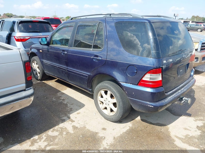 4JGAB72E5XA058685 1999 MERCEDES-BENZ M-KLASSE photo no. 3