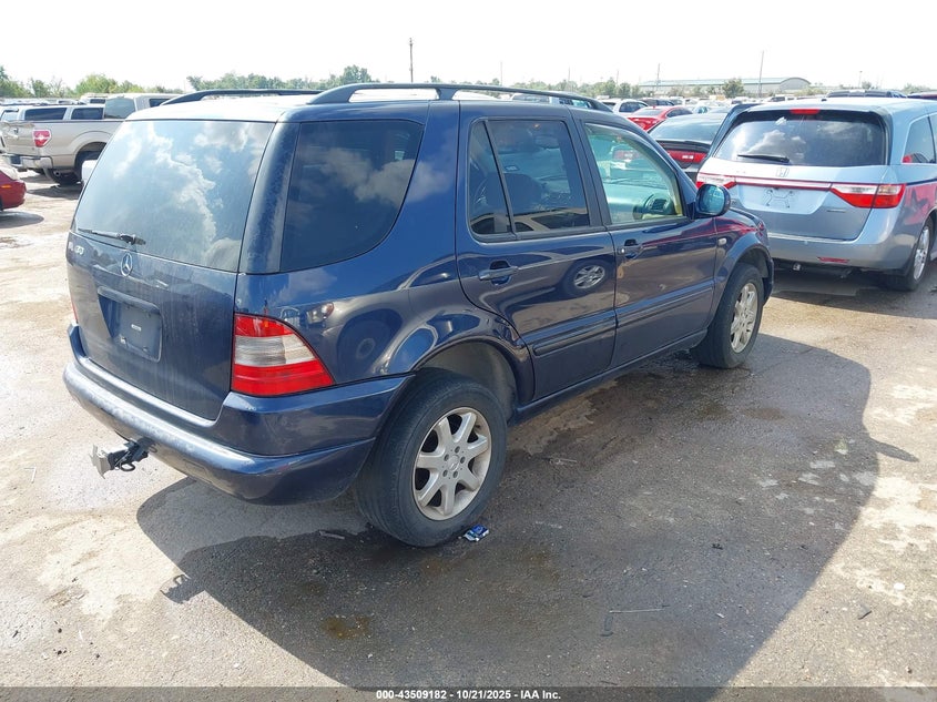 4JGAB72E5XA058685 1999 MERCEDES-BENZ M-KLASSE photo no. 4