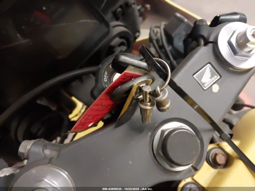 JH2PC37093M009684 2003 HONDA CBR photo no. 11