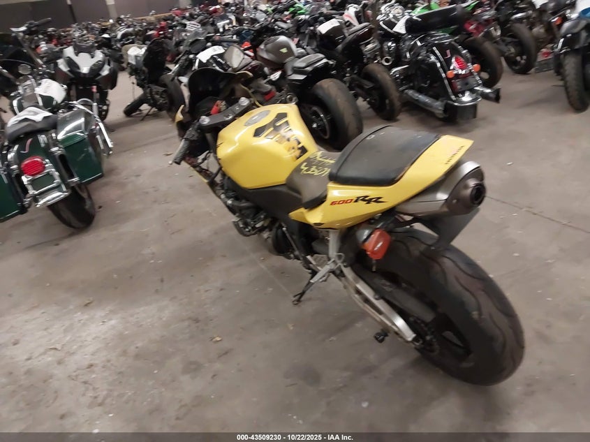 JH2PC37093M009684 2003 HONDA CBR photo no. 3