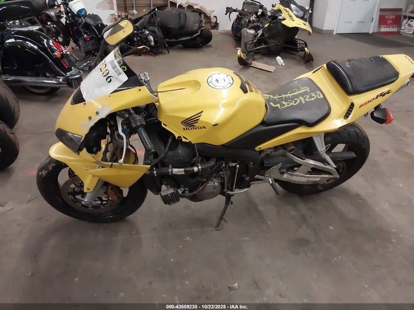 JH2PC37093M009684 2003 HONDA CBR photo no. 9