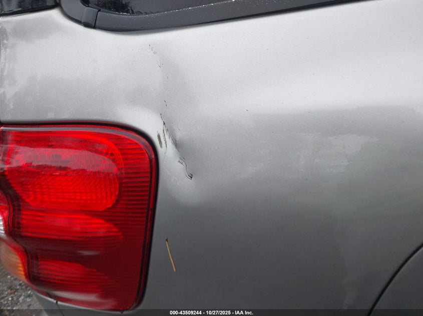 5TDBT44AX2S106224 2002 TOYOTA SEQUOIA photo no. 16