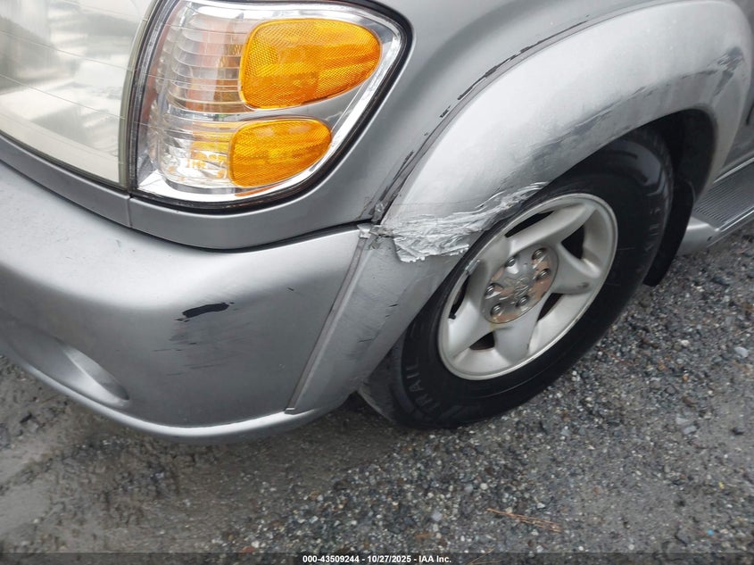 5TDBT44AX2S106224 2002 TOYOTA SEQUOIA photo no. 6
