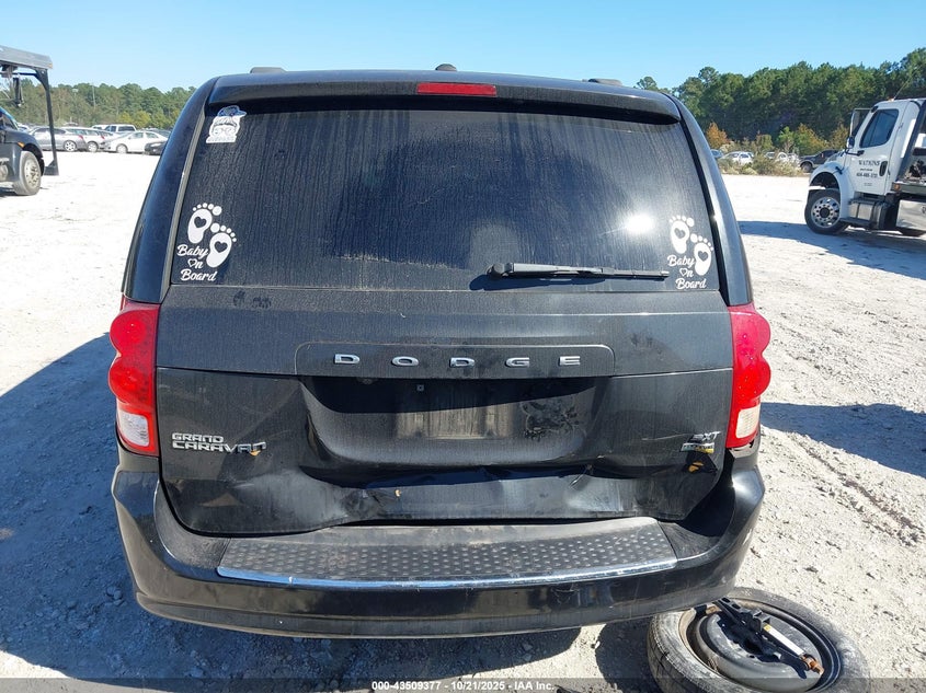 2017 Dodge Grand Caravan Sxt VIN: 2C4RDGCG7HR857155 Lot: 43509377