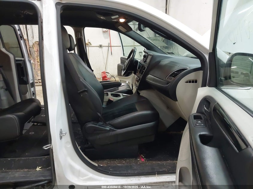 2018 DODGE GRAND CARAVAN SXT 2C4RDGCG4JR360232