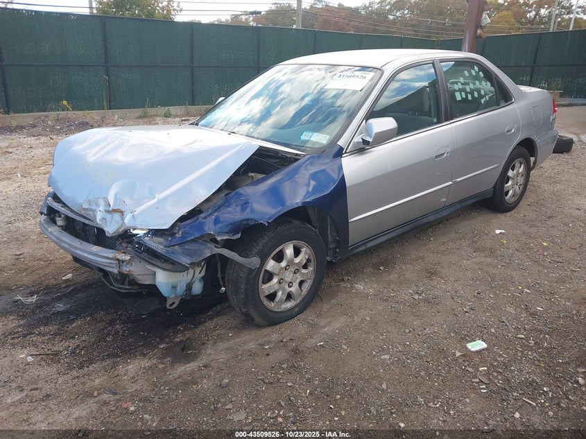1HGCG66512A145254 2002 HONDA ACCORD photo no. 2
