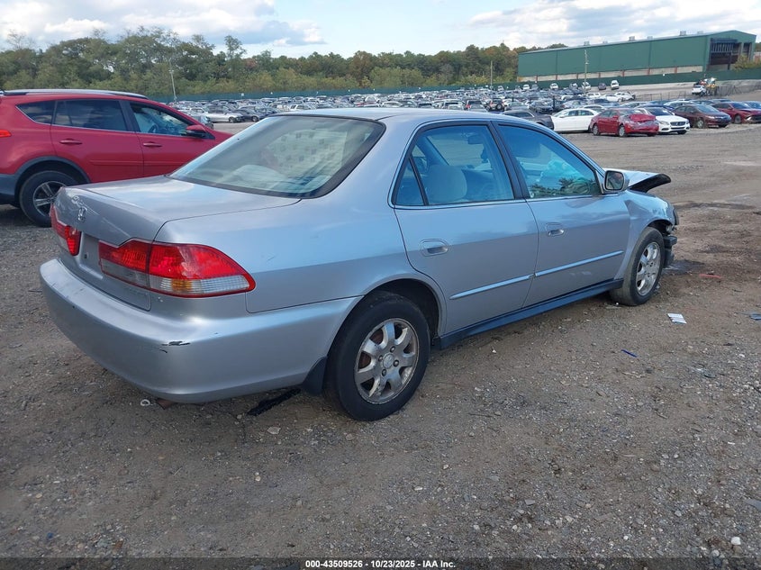 1HGCG66512A145254 2002 HONDA ACCORD photo no. 4