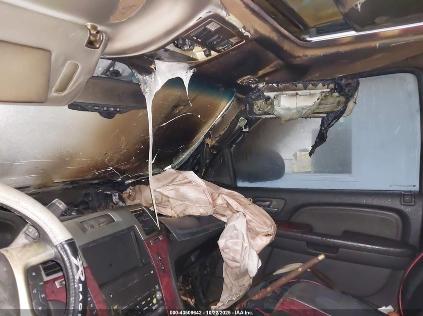 2007 Cadillac Escalade Standard VIN: 1GYFK63877R202231 Lot: 43509642