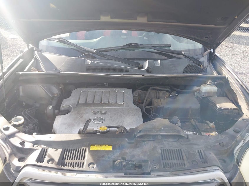 JTEDS41A682035857 2008 TOYOTA HIGHLANDER photo no. 10