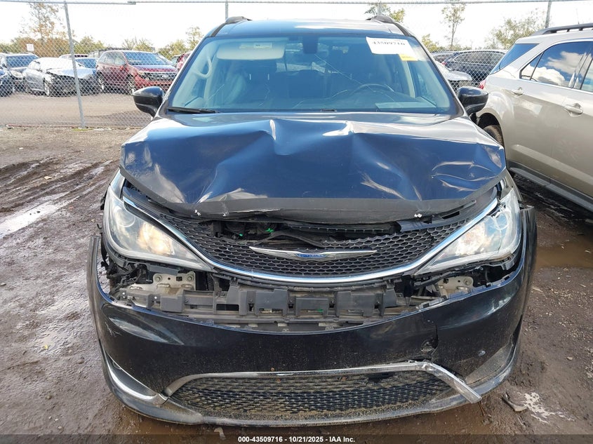 2017 Chrysler Pacifica Touring-L VIN: 2C4RC1BG1HR730306 Lot: 43509716