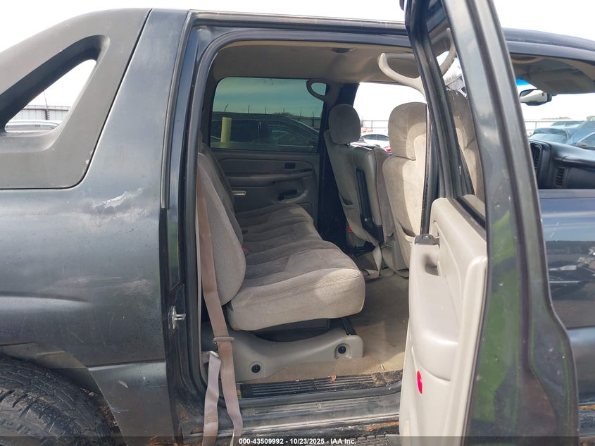 3GNEK12Z35G291816 2005 CHEVROLET AVALANCHE photo no. 8