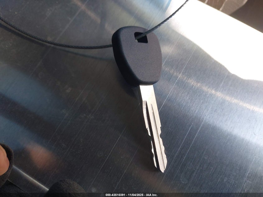 1999 Honda Cr-V Lx VIN: JHLRD2849XC004008 Lot: 43510391