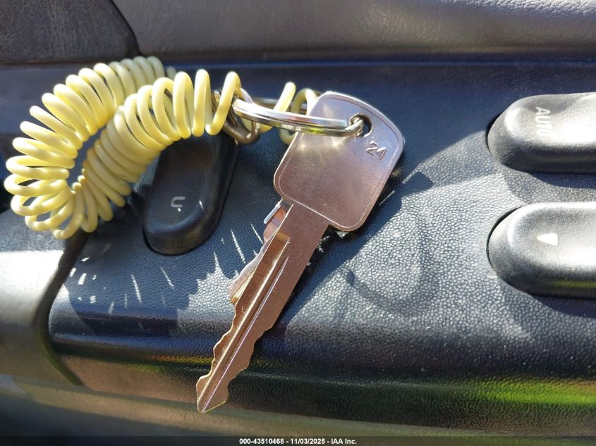 2005 Ford F-750 Xl/Xlt VIN: 3FRNF75R85V181953 Lot: 43510468