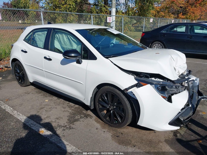 TOYOTA COROLLA SE NIGHTSHADE EDITION