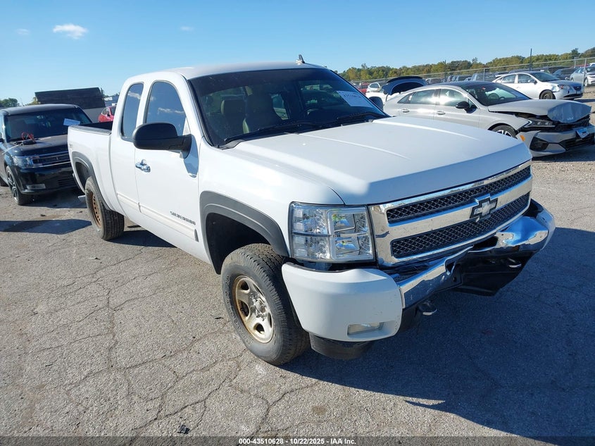 CHEVROLET SILVERADO 1500 LT