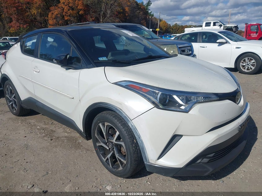 TOYOTA C-HR XLE