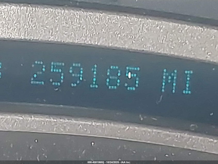 2005 GMC Yukon Denali VIN: 1GKEK63U45J122853 Lot: 43510655