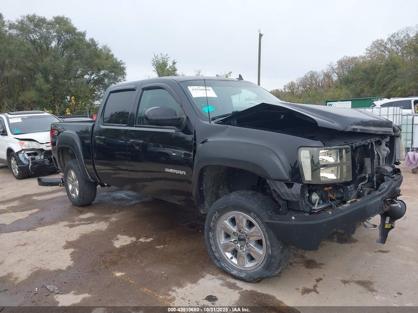 GMC SIERRA 1500 SLT