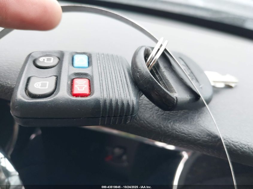 2008 Ford Mustang Gt Deluxe/Gt Premium VIN: 1ZVHT82H285110474 Lot: 43510845