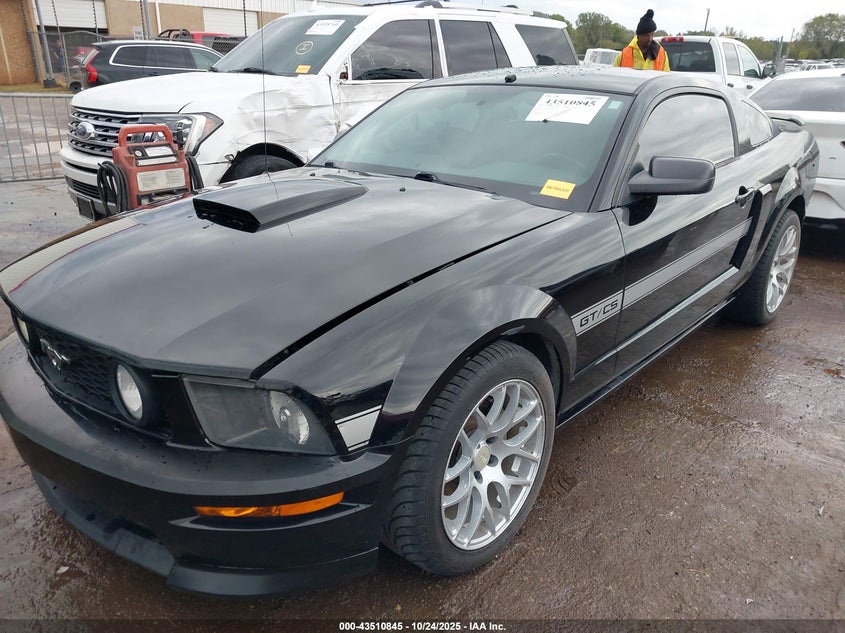 1ZVHT82H285110474 2008 FORD MUSTANG photo no. 2