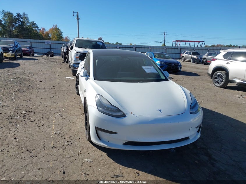 TESLA MODEL 3 STANDARD RANGE PLUS REAR-WHEEL DRIVE/STANDARD RANGE REAR-WHEEL DRIVE