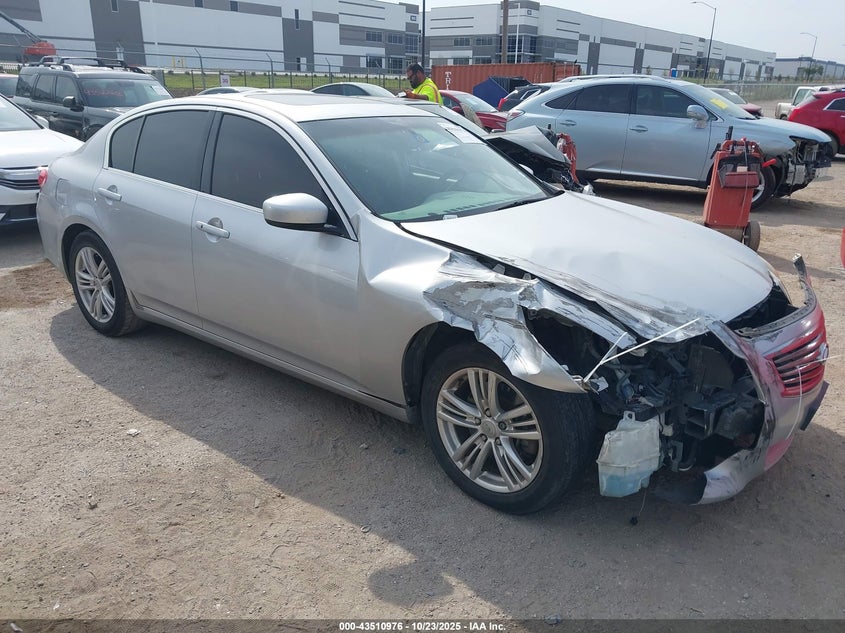 INFINITI G37 JOURNEY