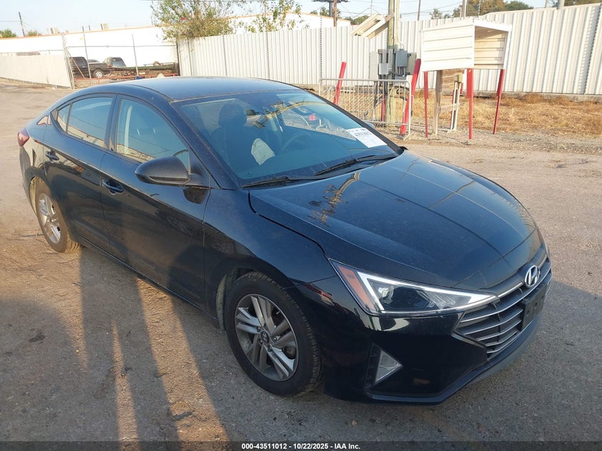 HYUNDAI ELANTRA SEL