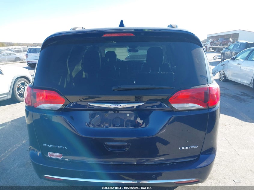 2018 Chrysler Pacifica Limited VIN: 2C4RC1GG1JR269185 Lot: 43511034