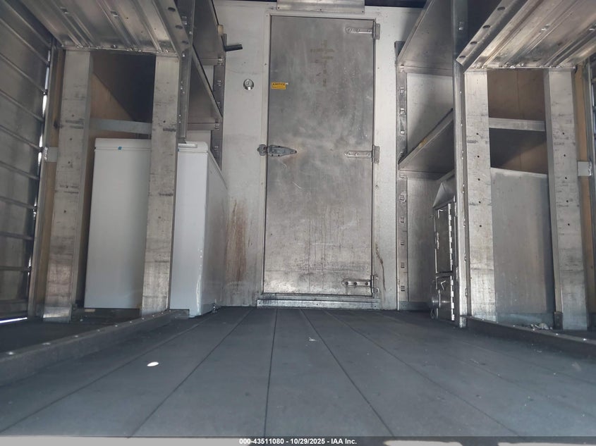 2016 Chevrolet Express Cutaway 4500 VIN: 1GB6GUCG0G1245301 Lot: 43511080