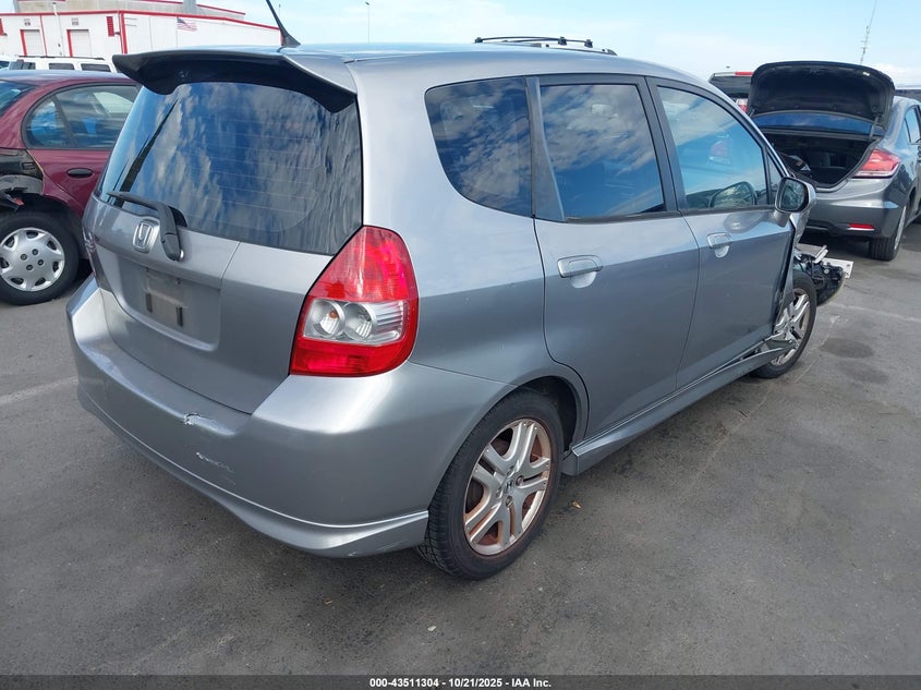 JHMGD386X8S053459 2008 HONDA FIT photo no. 4