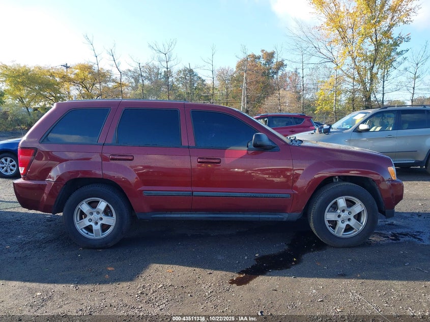 2007 Jeep Grand Cherokee Laredo VIN: 1J8GR48K57C581658 Lot: 43511336
