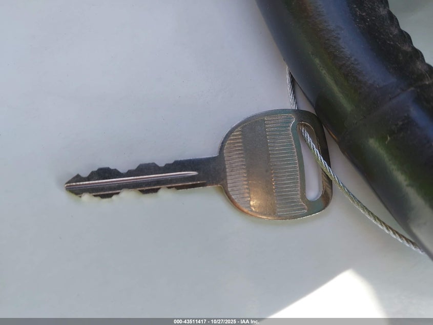 2003 GMC Envoy Sle VIN: 1GKDS13S832322946 Lot: 43511417