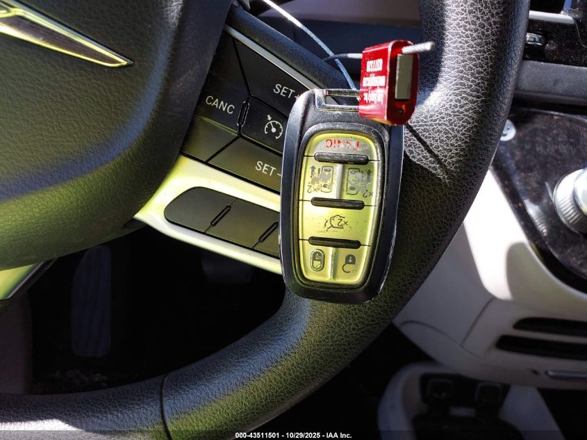 2017 Chrysler Pacifica Touring VIN: 2C4RC1DG6HR552518 Lot: 43511501