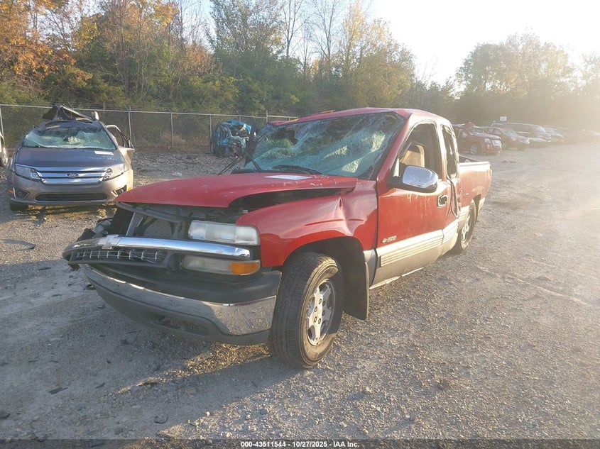2GCEC19W1Y1230513 2000 CHEVROLET SILVERADO photo no. 2
