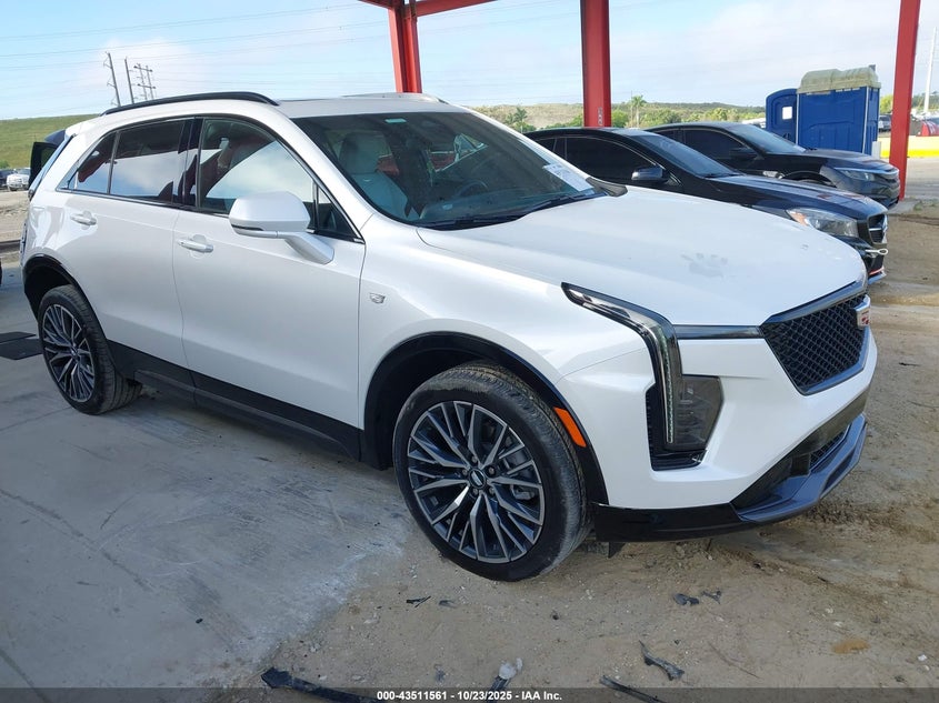 CADILLAC XT4 FWD SPORT
