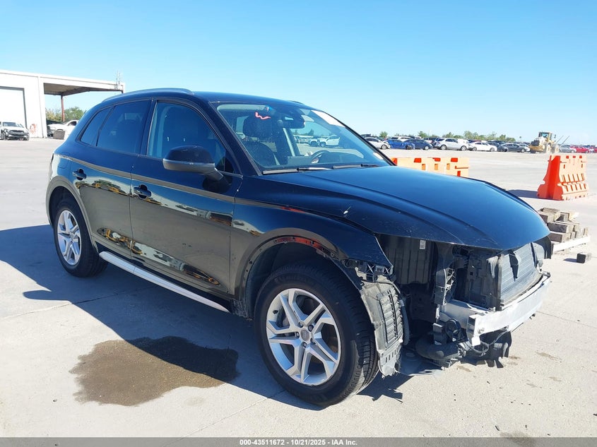 AUDI Q5 2.0T PREMIUM/2.0T TECH PREMIUM