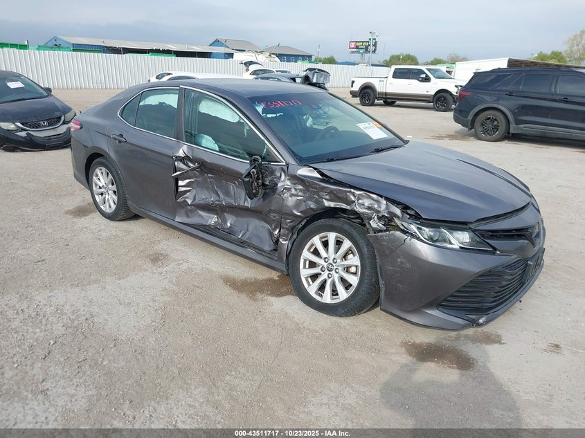 2018 TOYOTA CAMRY LE - 4T1B11HK9JU146016