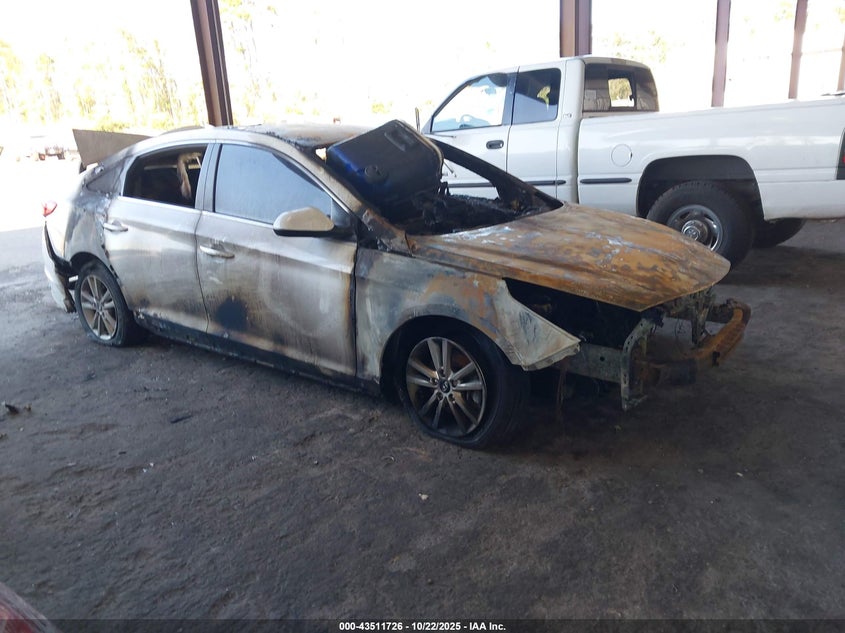 2016 HYUNDAI SONATA SE - 5NPE24AF0GH282602