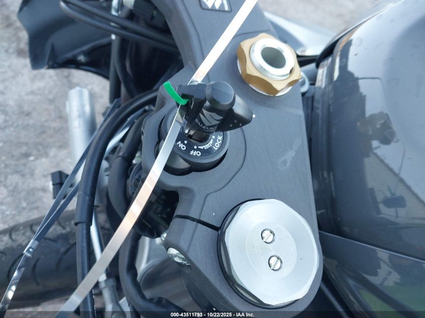 2025 Suzuki Gsx-R600 VIN: JS1GN7FA2S7100680 Lot: 43511793