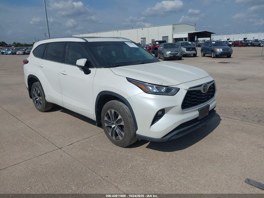 TOYOTA HIGHLANDER XLE