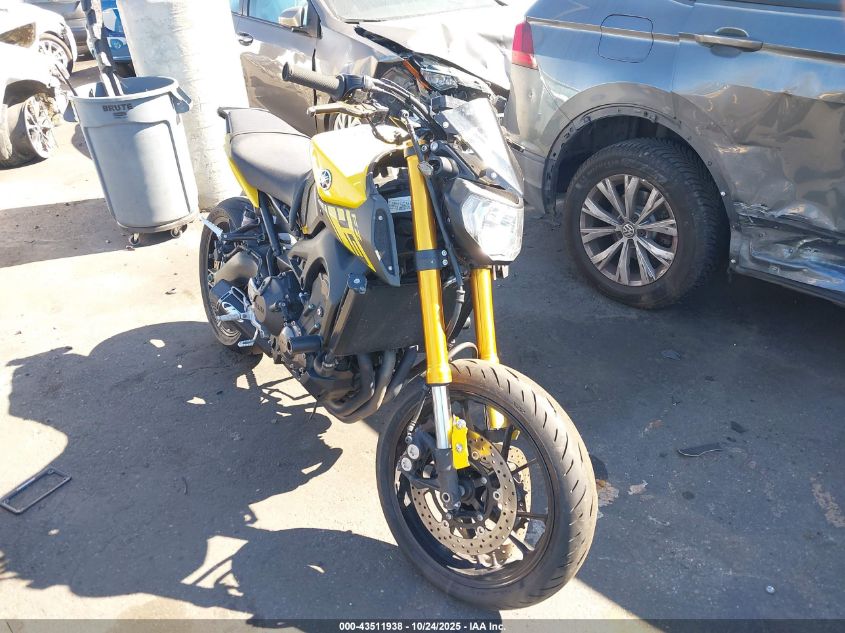 2015 YAMAHA FZ09 C - JYARN33Y0FA002017