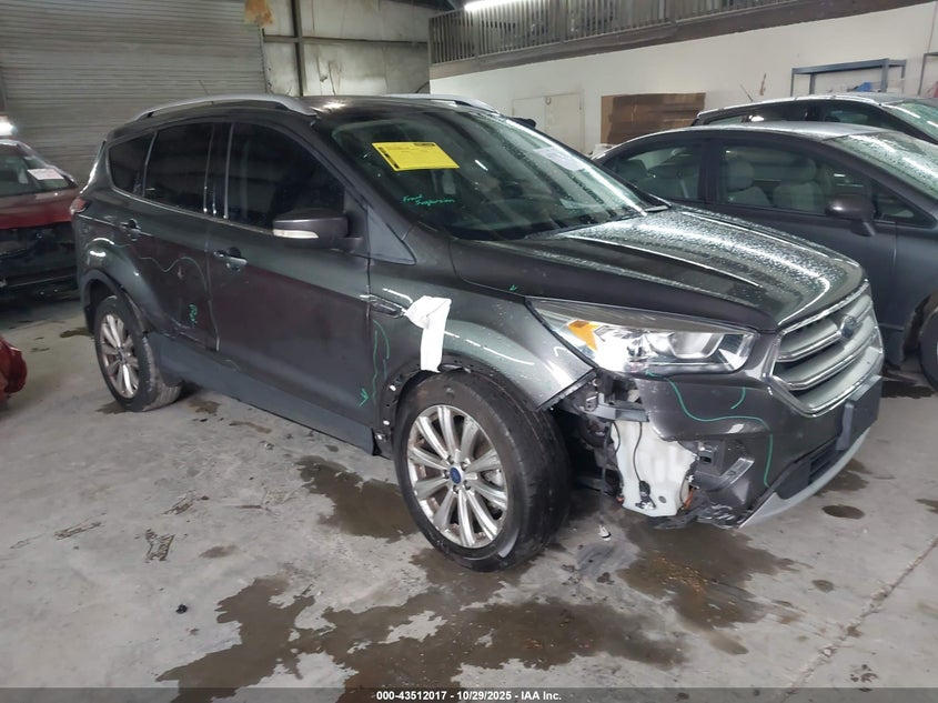 FORD ESCAPE TITANIUM