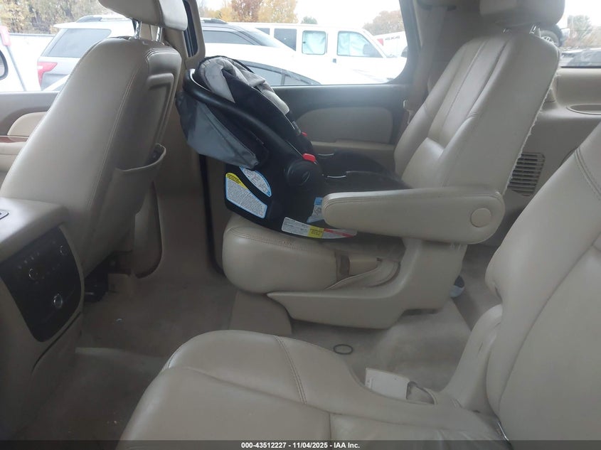 2007 GMC Yukon Slt VIN: 1GKFK13067J384722 Lot: 43512227