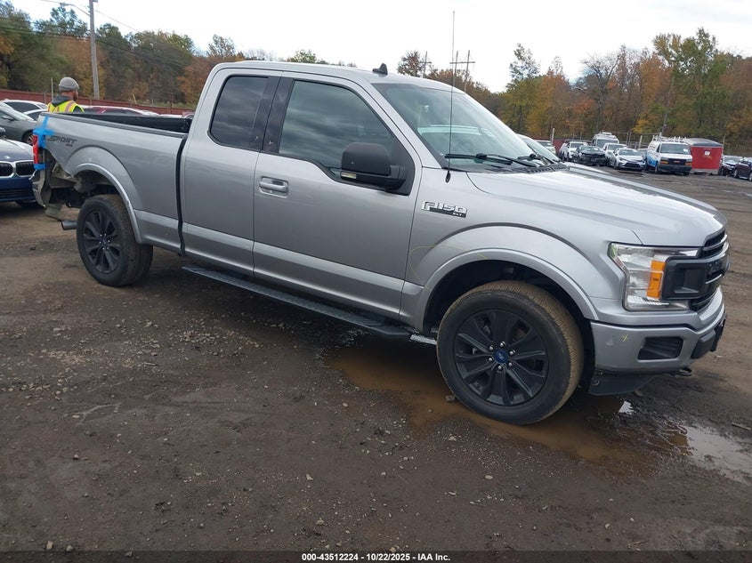 FORD F-150 XLT
