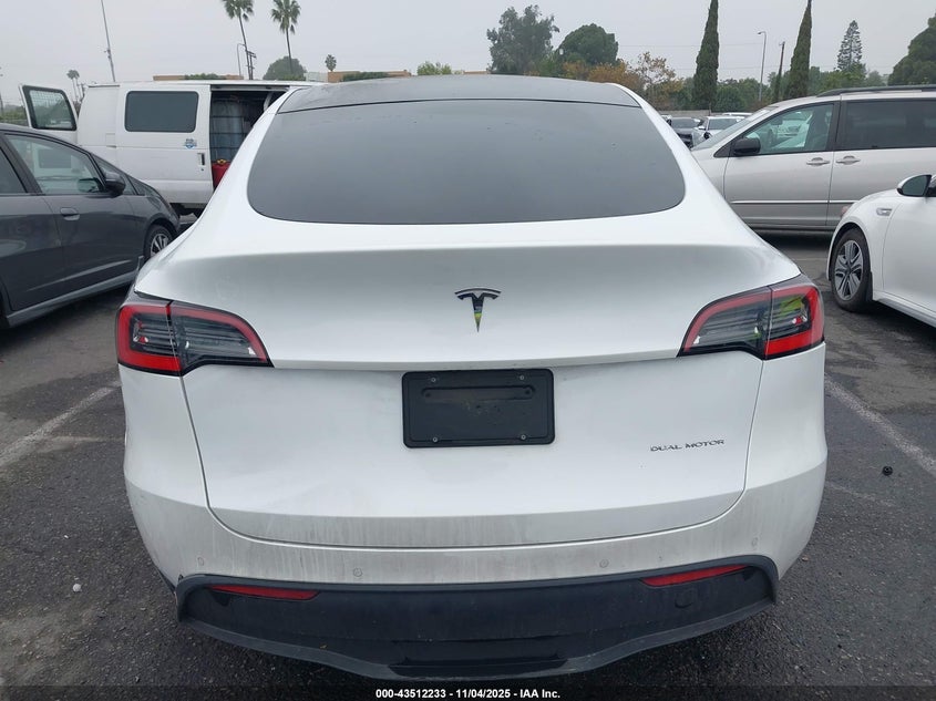 2021 Tesla Model Y Long Range Dual Motor All-Wheel Drive VIN: 5YJYGDEEXMF074205 Lot: 43512233