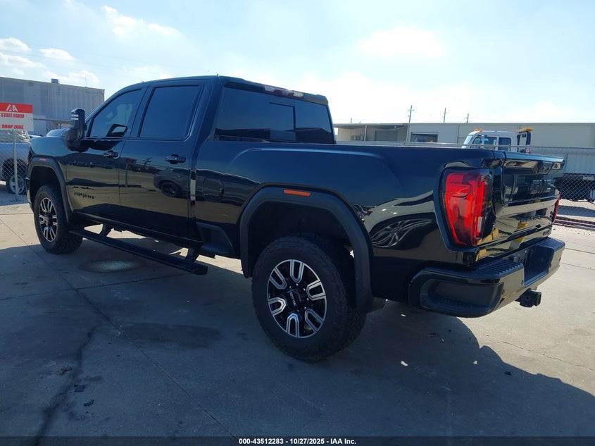 1GT49PEY9NF301093 2022 GMC SIERRA photo no. 3